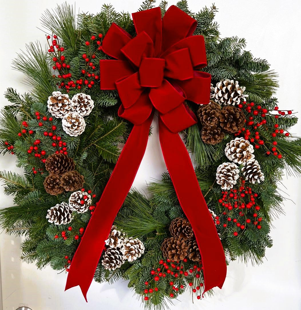 Wreath Hand Decorated 32in Frosted Pine