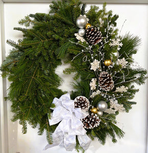 Wreath Hand Decorated 24in White Noel