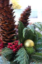 Load image into Gallery viewer, Holiday Drop-in Liner 12in Dancing Pinecones
